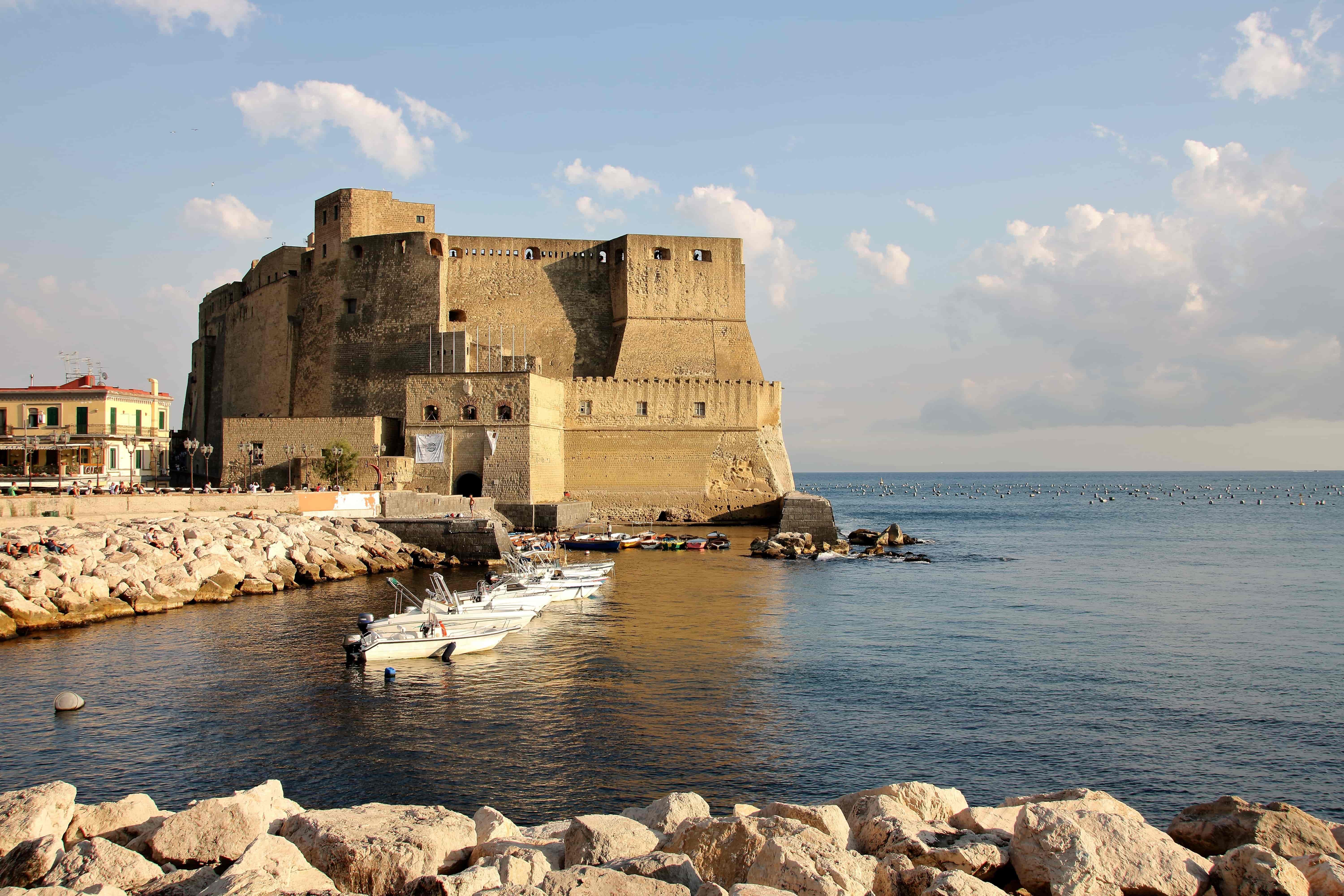 Castel dell'Ovo - Best Castles in Italy